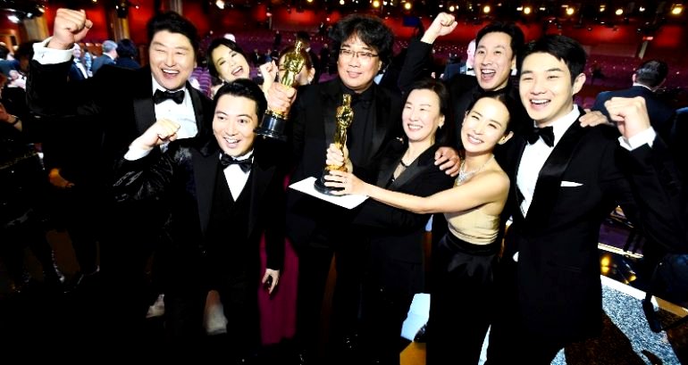 Bong Joon Ho, ‘Parasite’ Make Oscars History With Best Director and Best Picture Wins