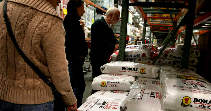 People Who Panic Bought Food Are Allegedly Trying to Return It to Costco