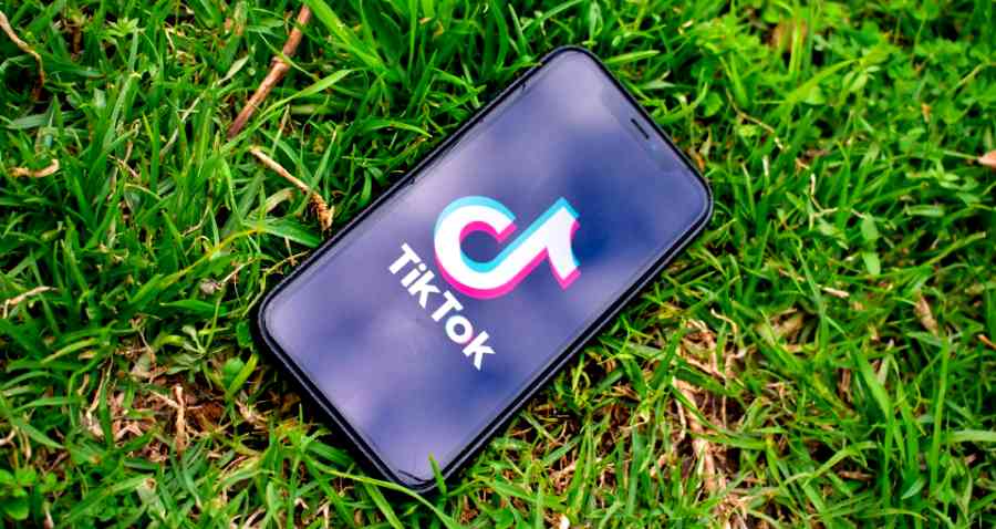 TikTok and WeChat To Be Removed From App Stores on Sunday