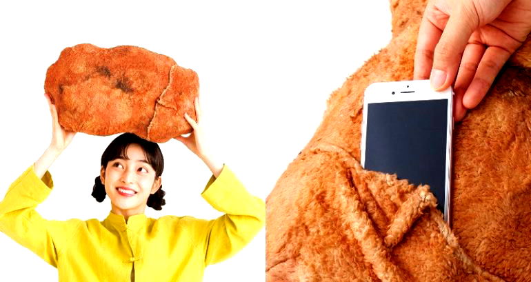 Fried Chicken Pillow with Frying Sounds Released by Japan’s Felissimo