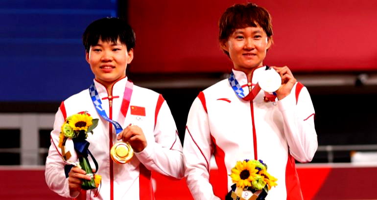 Chinese Olympic gold medalists under IOC probe for wearing Mao Zedong pins