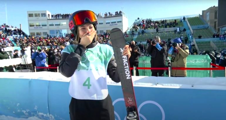 Freestyle Skier Eileen Gu Attends Met Gala 2023 - Unofficial Networks