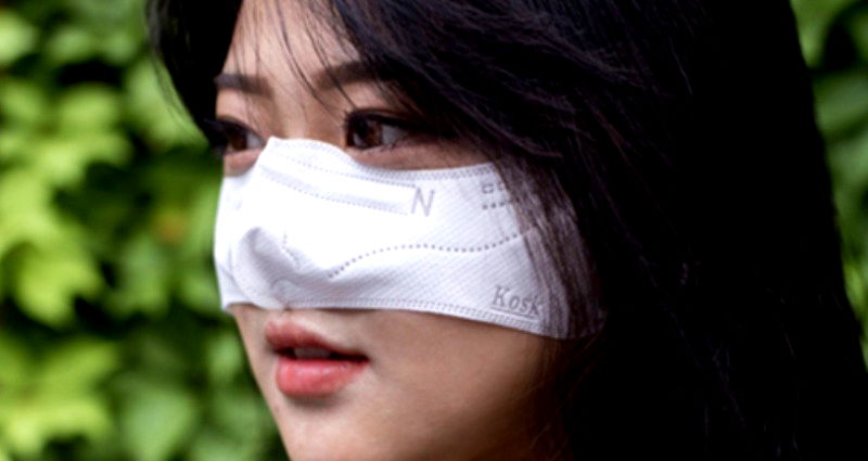 South Korea’s new face mask that can cover only noses so its wearers can eat confuses netizens