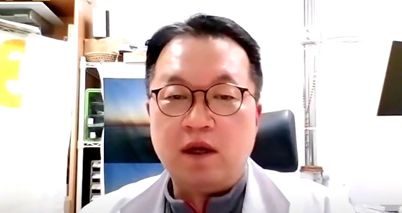 Korean doctor says those who haven’t contracted COVID-19 have no friends