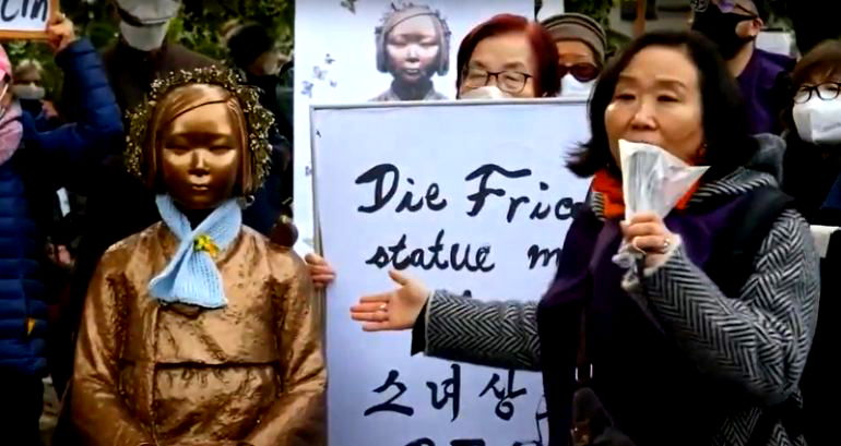 Japanese PM Kishida asked German Chancellor Scholz to remove comfort women statue in Berlin