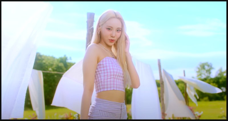 LOONA’s JinSoul sparks controversy with alleged beauty comments about pale skin