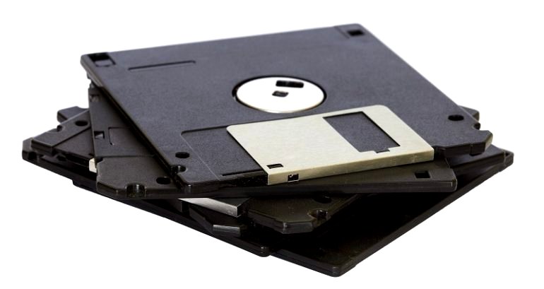 Japan’s Minister of Digital Affairs declares ‘war’ on obsolete floppy disks