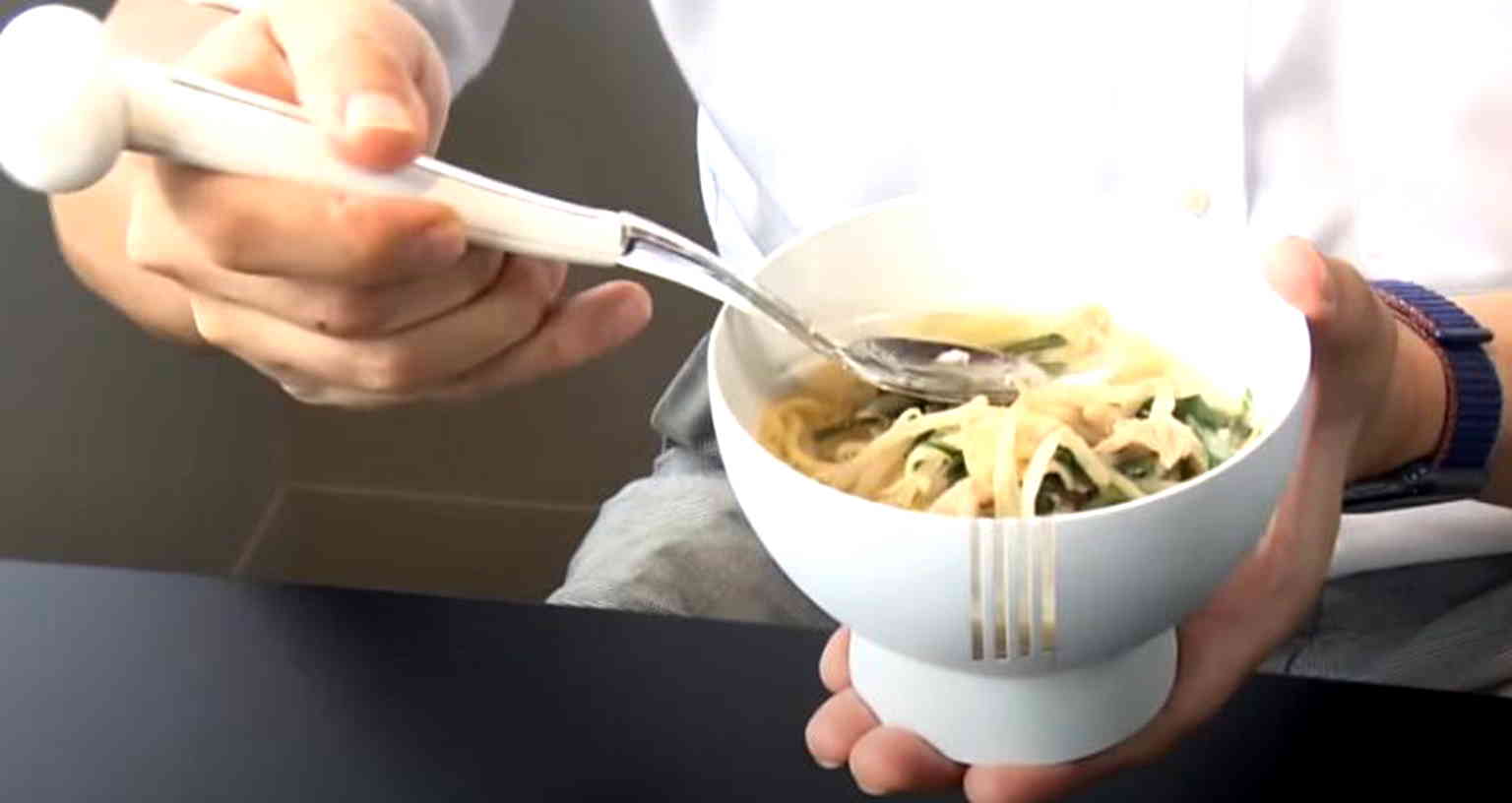 Electric spoon and bowl that makes food taste saltier set for release next year
