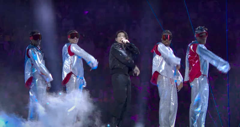 BTS Jungkook performs at 2022 World Cup opening ceremony