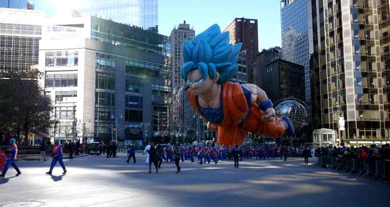 SSJ Blue Goku to return to Macy’s Thanksgiving Parade