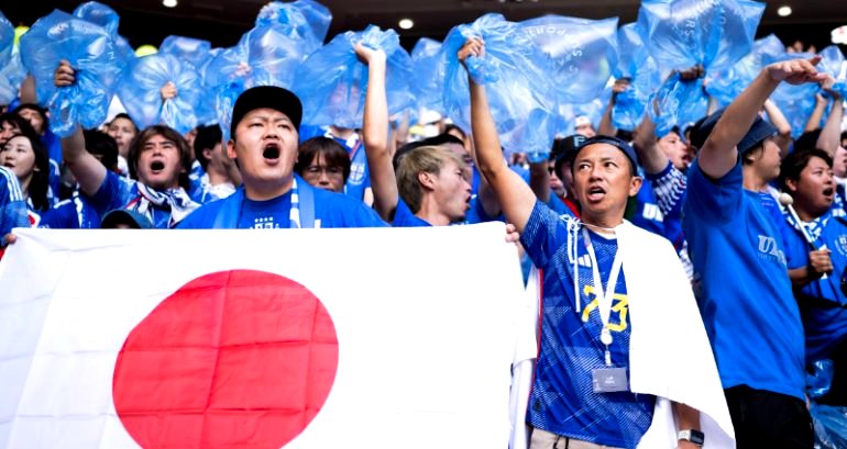 Japanese fans continue to clean up following World Cup loss to Costa Rica, inspires others to do the same