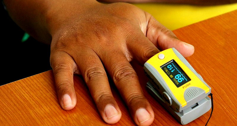 FDA reviews evidence pulse oximeters less accurate on people with darker skin