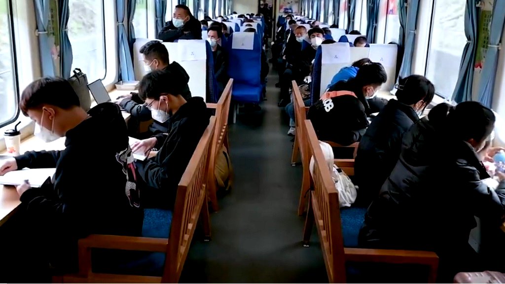 Chinese railway system launches trains with carriages devoted to studying