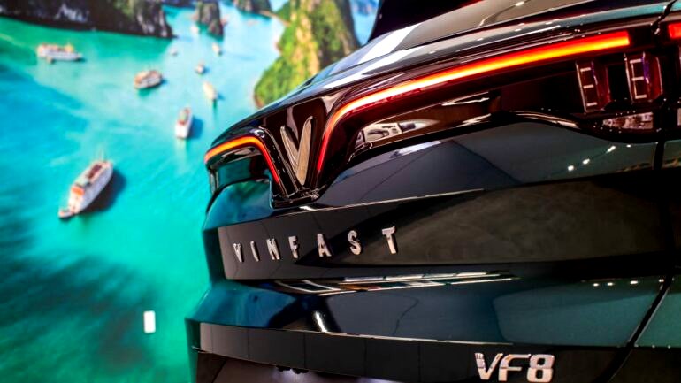 VinFast cuts EV lease prices for first US buyers