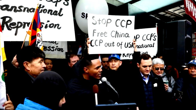 Protestors gather at Chinese ‘police station’ in NYC to demand CCP stop spying on Chinese diaspora