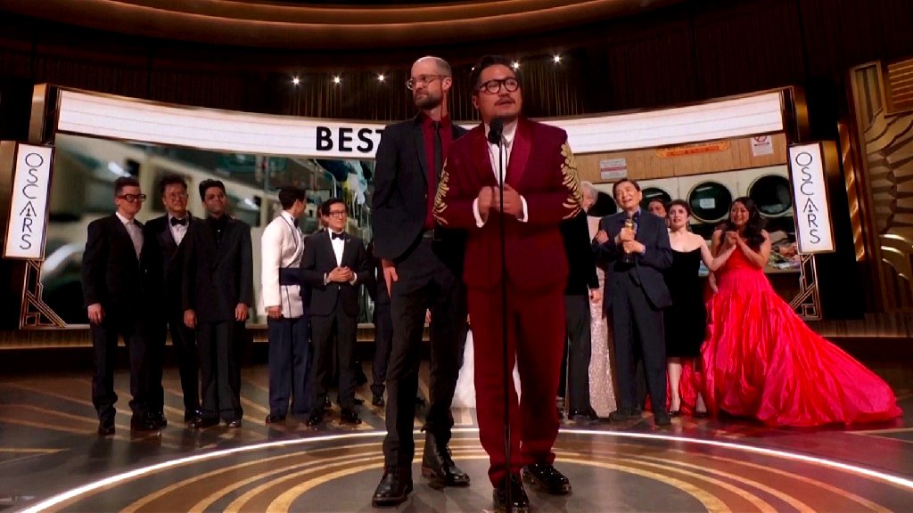 ‘Everything Everywhere All at Once’ wins 7 Oscars, including Best Picture