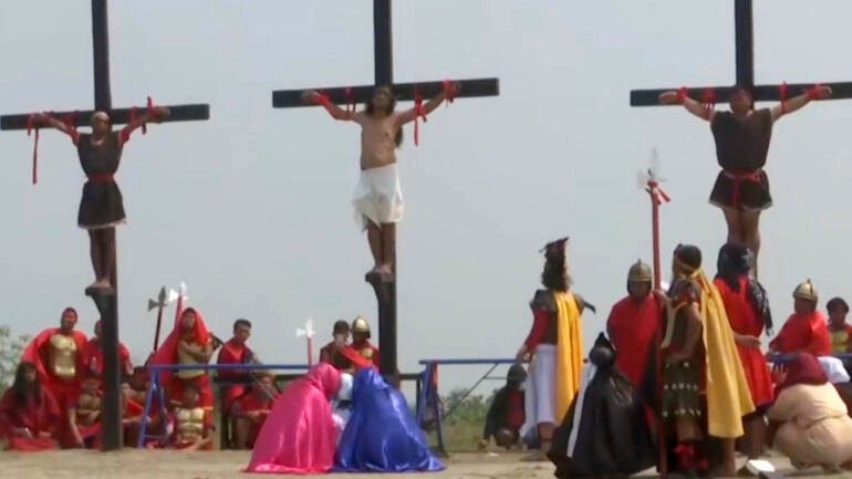 Philippines holds bloody crucifixions on Good Friday despite Catholic church objection