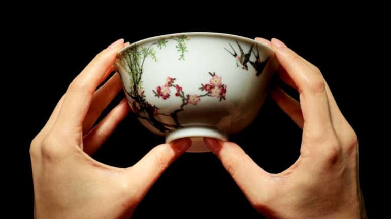 This 300-year-old Chinese bowl just sold for over $25 million at auction