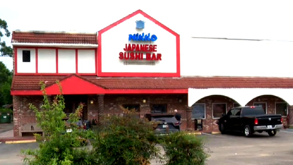 Florida restaurant from which 7 diners ate meth-laced food reopens