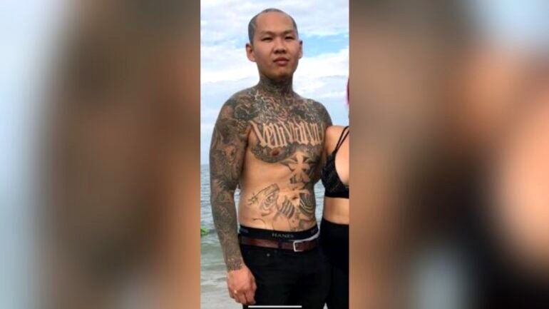 US Marshals believe fugitive wanted for stabbing may be working as tattoo artist in Las Vegas
