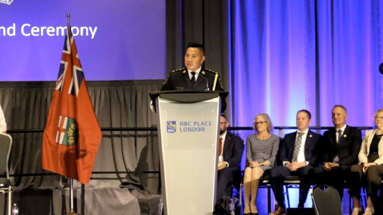Vietnamese commander becomes 1st non-white police chief in London, Ontario