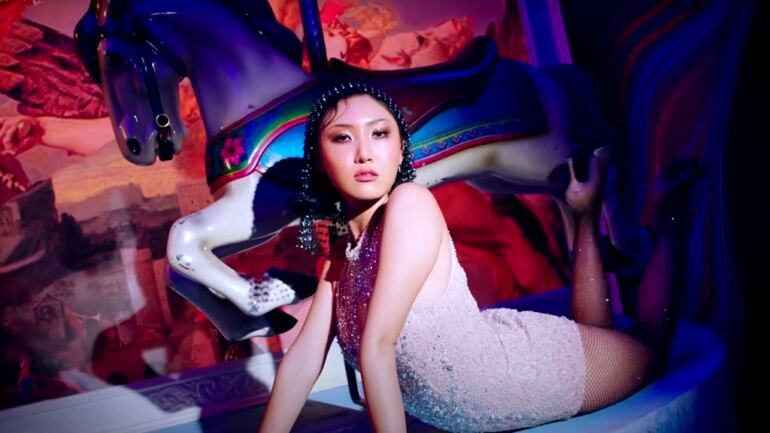 MAMAMOO’s Hwasa reported to police for public indecency during live performance