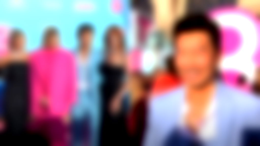 Simu Liu stands out in light blue Versace suit at ‘Barbie’ premiere