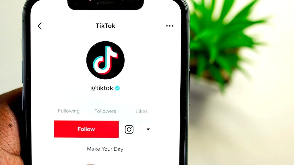 TikTok competes with Twitter, Threads by launching text-only posts