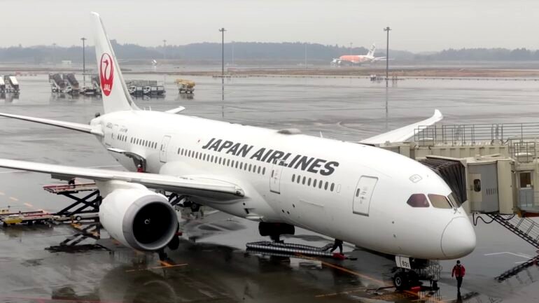 Japan Airlines named the world’s best airline, pushing Singapore Airlines to 2nd place