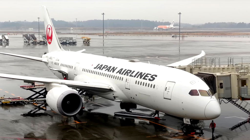 japan-airlines-named-the-world-s-best-airline-pushing-singapore