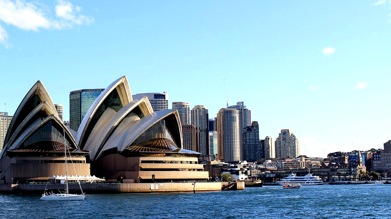 Chinese property buyers have limited impact on Sydney home prices, study suggests 