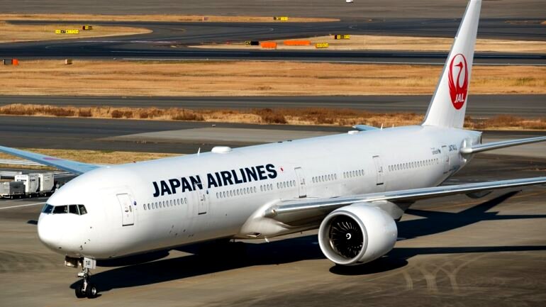 Japan Airlines forced to add extra flight for sumo wrestlers