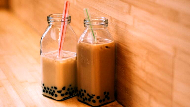 Doctors remove 300 kidney stones from woman who drank bubble tea instead of water