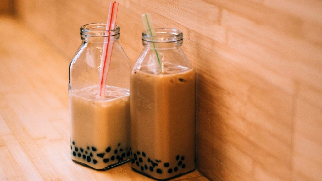 Doctors remove 300 kidney stones from woman who drank bubble tea instead of water
