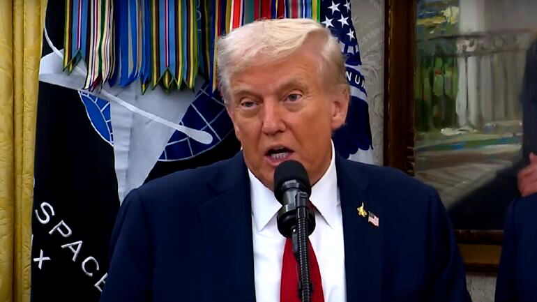 Trump asks SCOTUS to uphold birthright citizenship restrictions