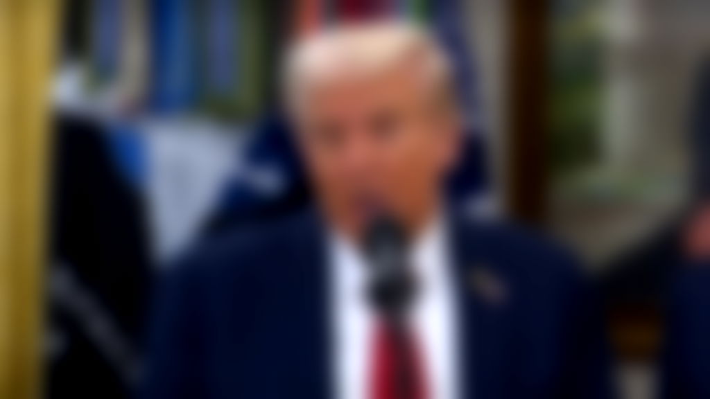 Trump asks SCOTUS to uphold birthright citizenship restrictions